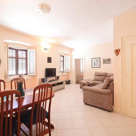 Two Bedroom Apartment In City Center Igor زادار المظهر الخارجي الصورة