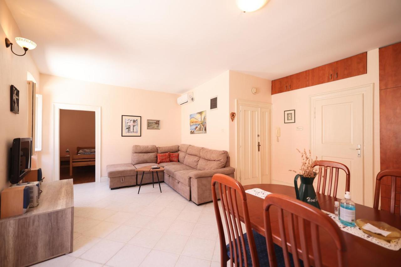 Two Bedroom Apartment In City Center Igor زادار المظهر الخارجي الصورة