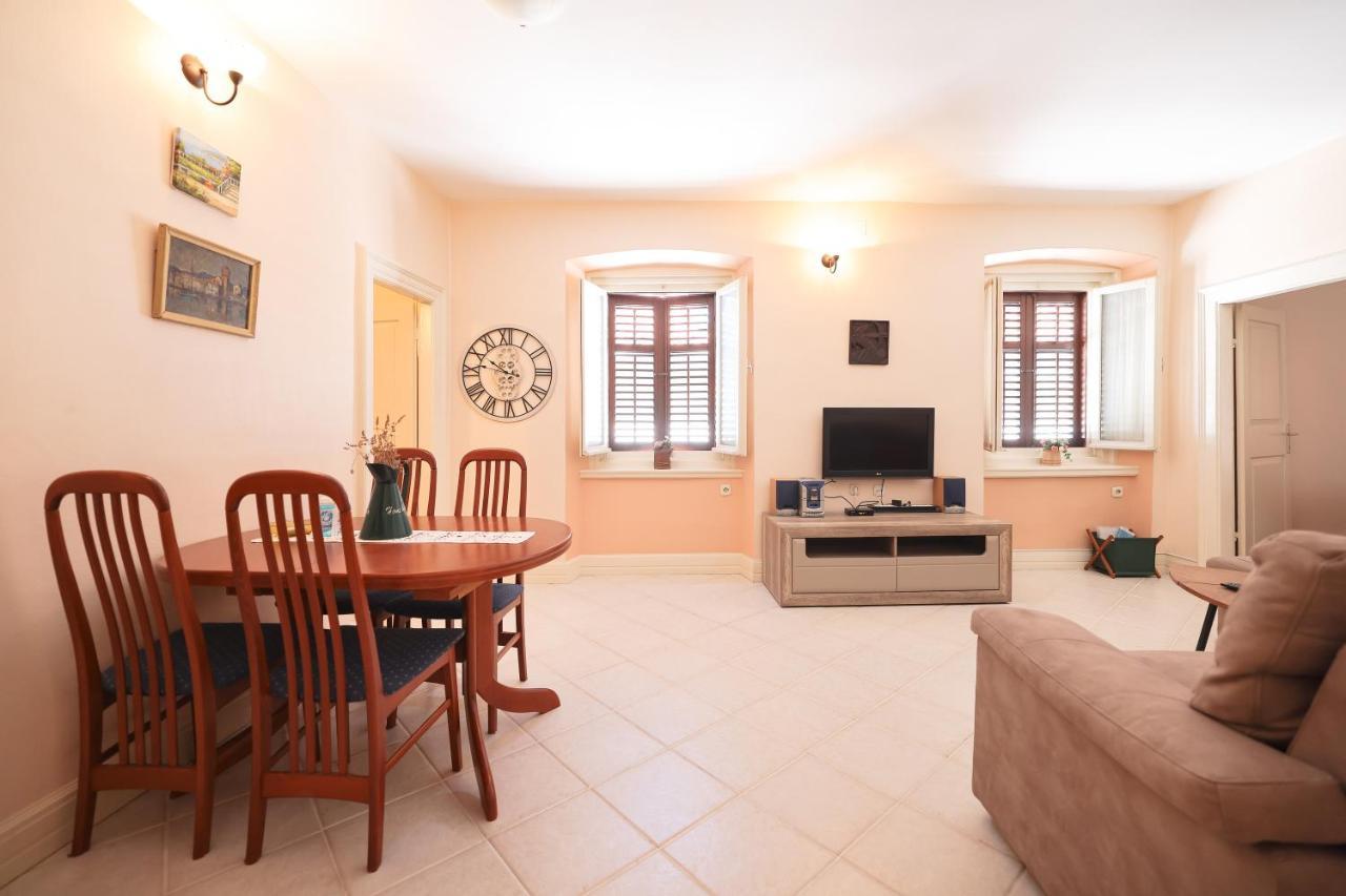 Two Bedroom Apartment In City Center Igor زادار المظهر الخارجي الصورة