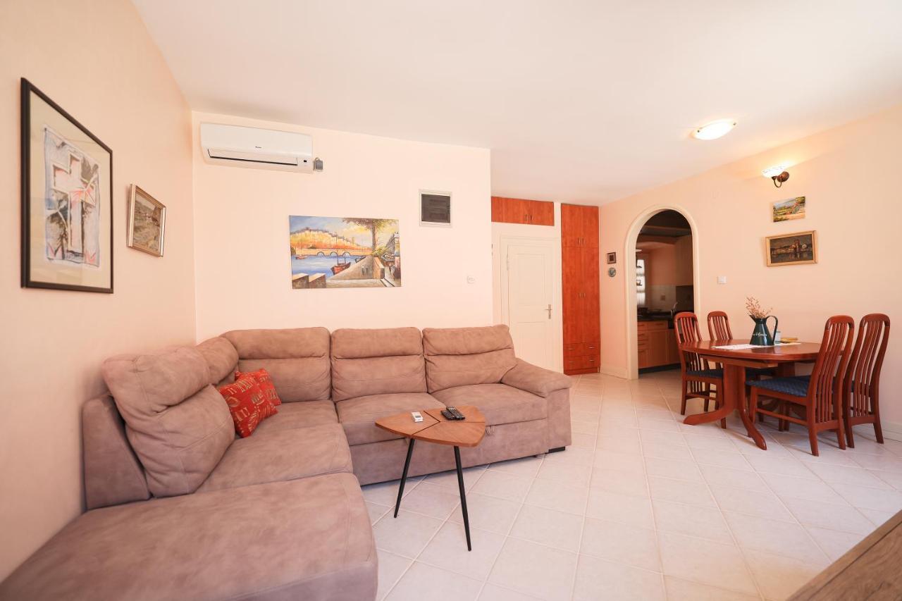 Two Bedroom Apartment In City Center Igor زادار المظهر الخارجي الصورة