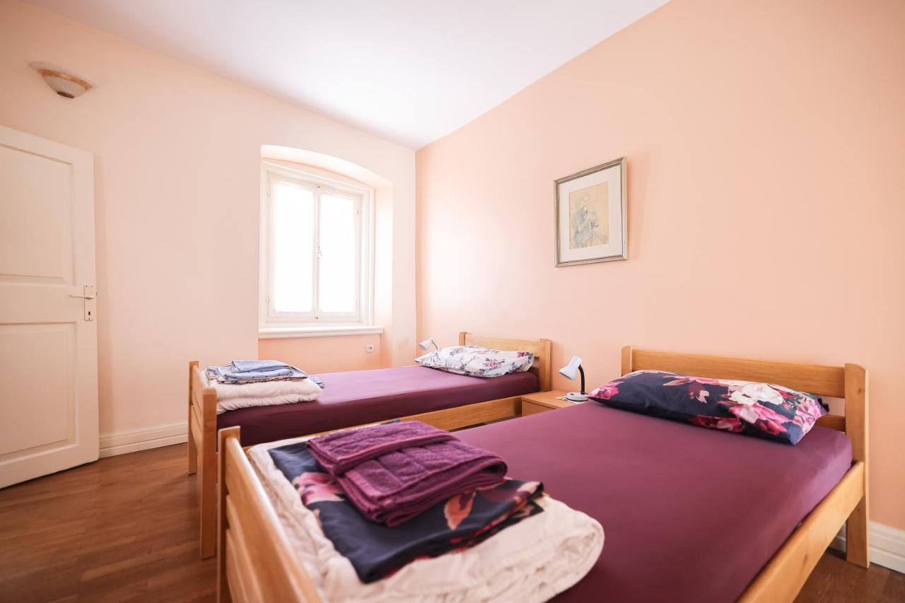 Two Bedroom Apartment In City Center Igor زادار المظهر الخارجي الصورة